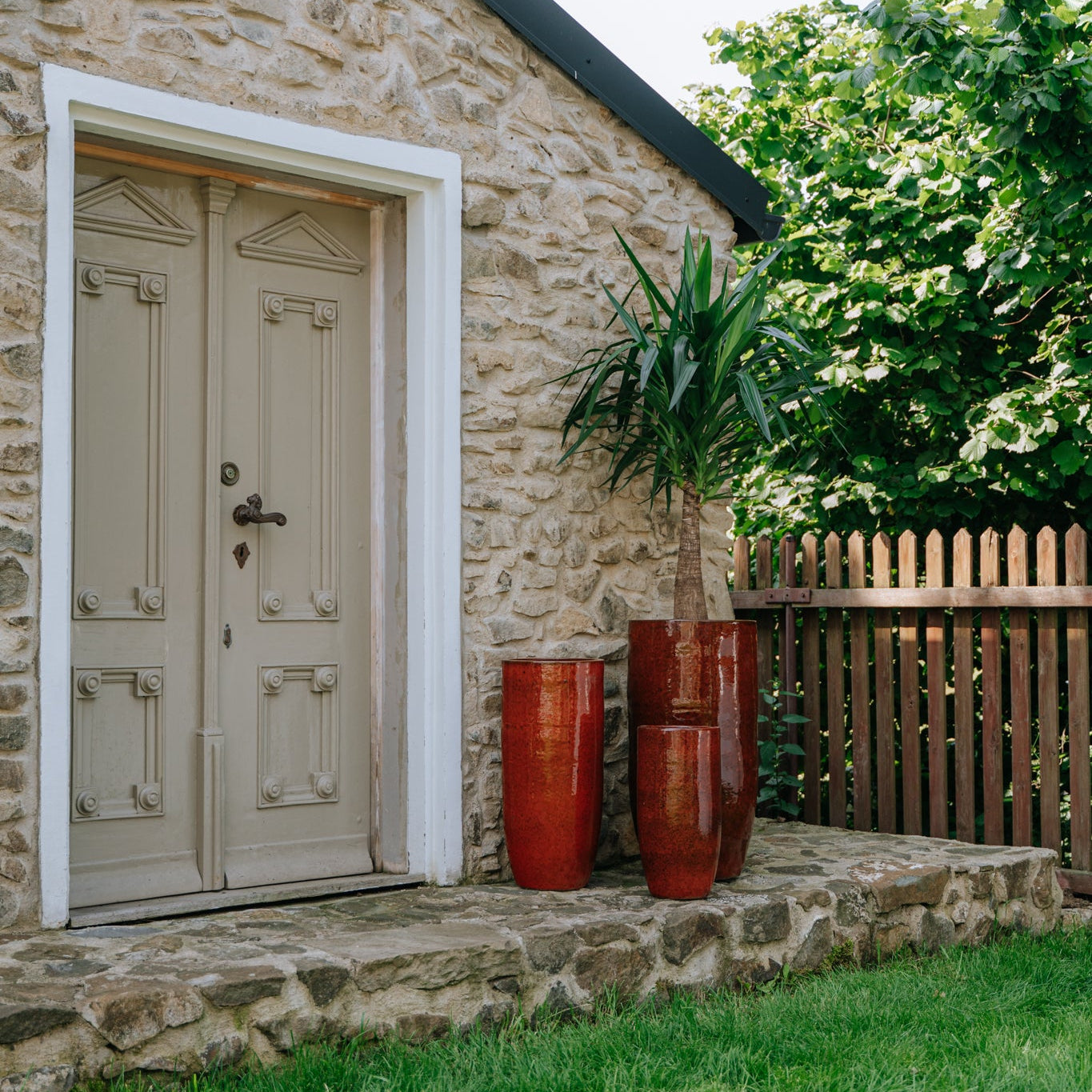 Keramicky kvetináč Athena - Tropická červená