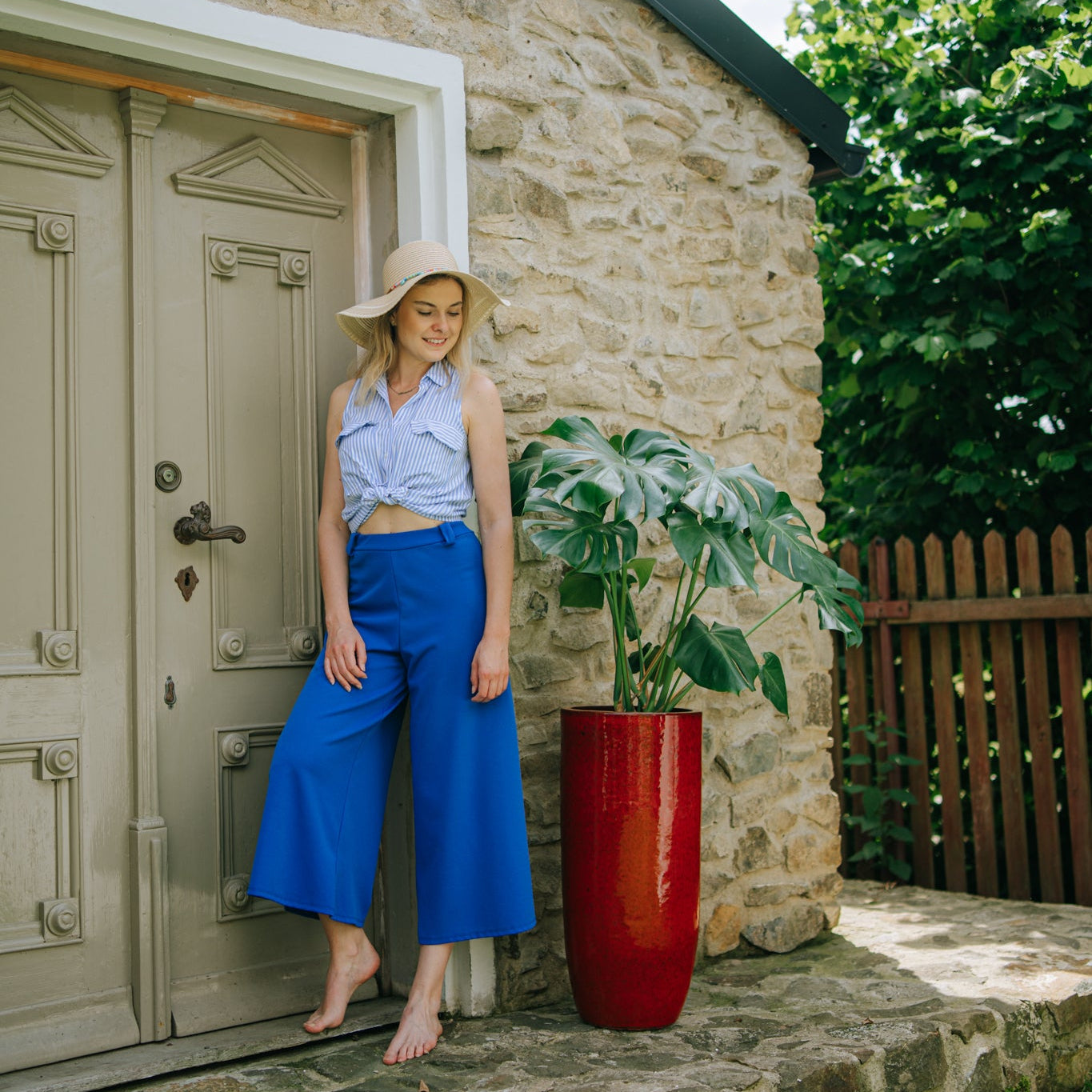 Keramicky kvetináč Athena - Tropická červená