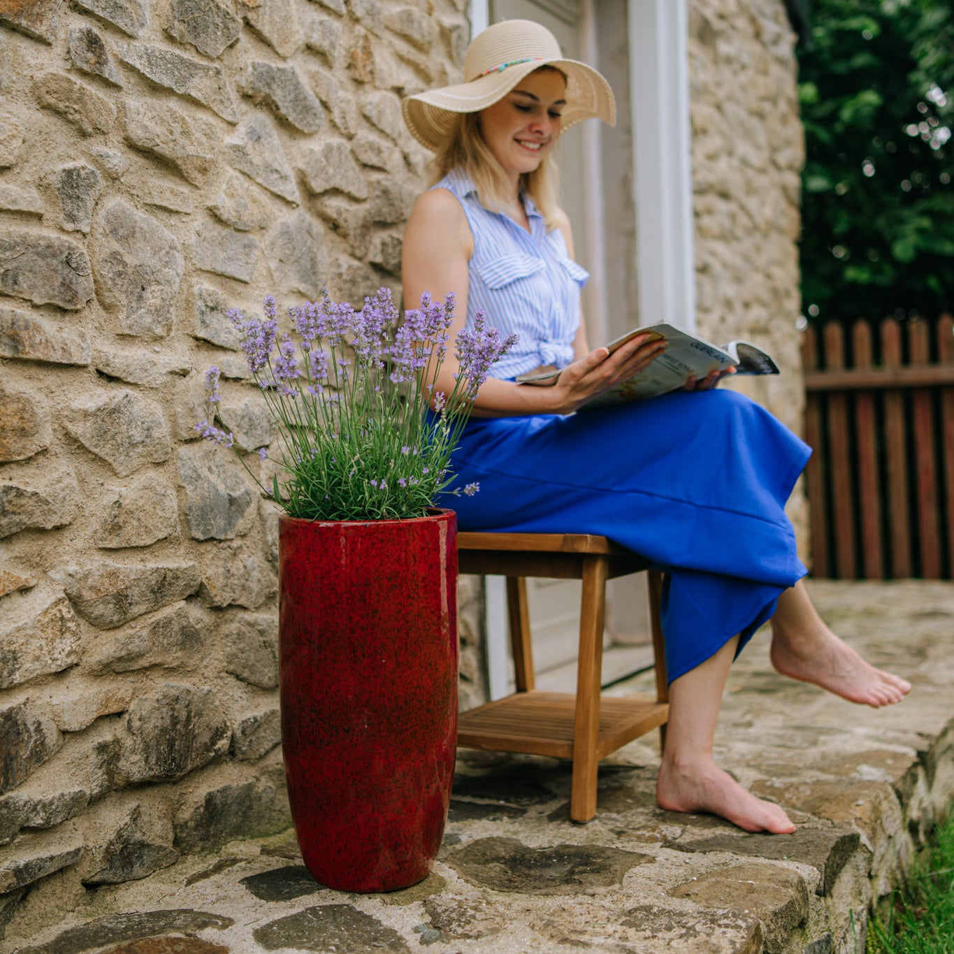 Keramicky kvetináč Athena - Tropická červená