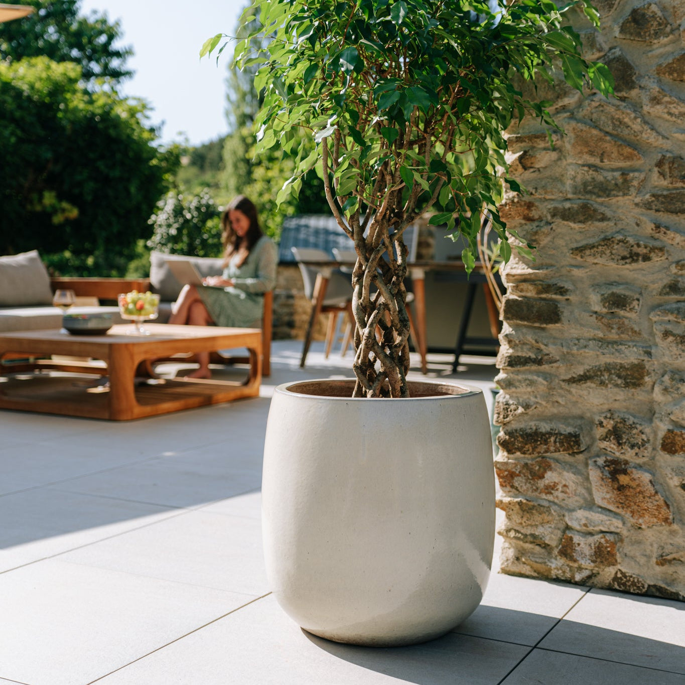 Keramický kvetináč Socrate – Krémová