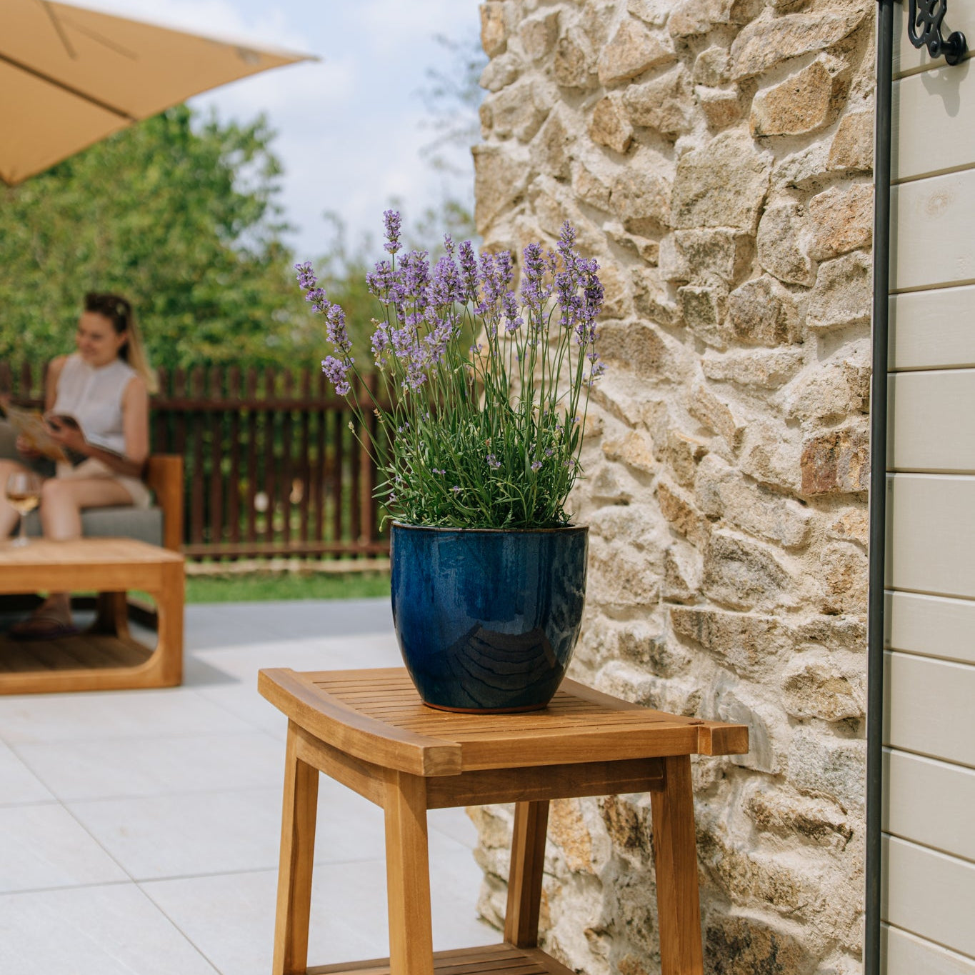 Keramický kvetináč LANCELOT - Azúrovo modrá