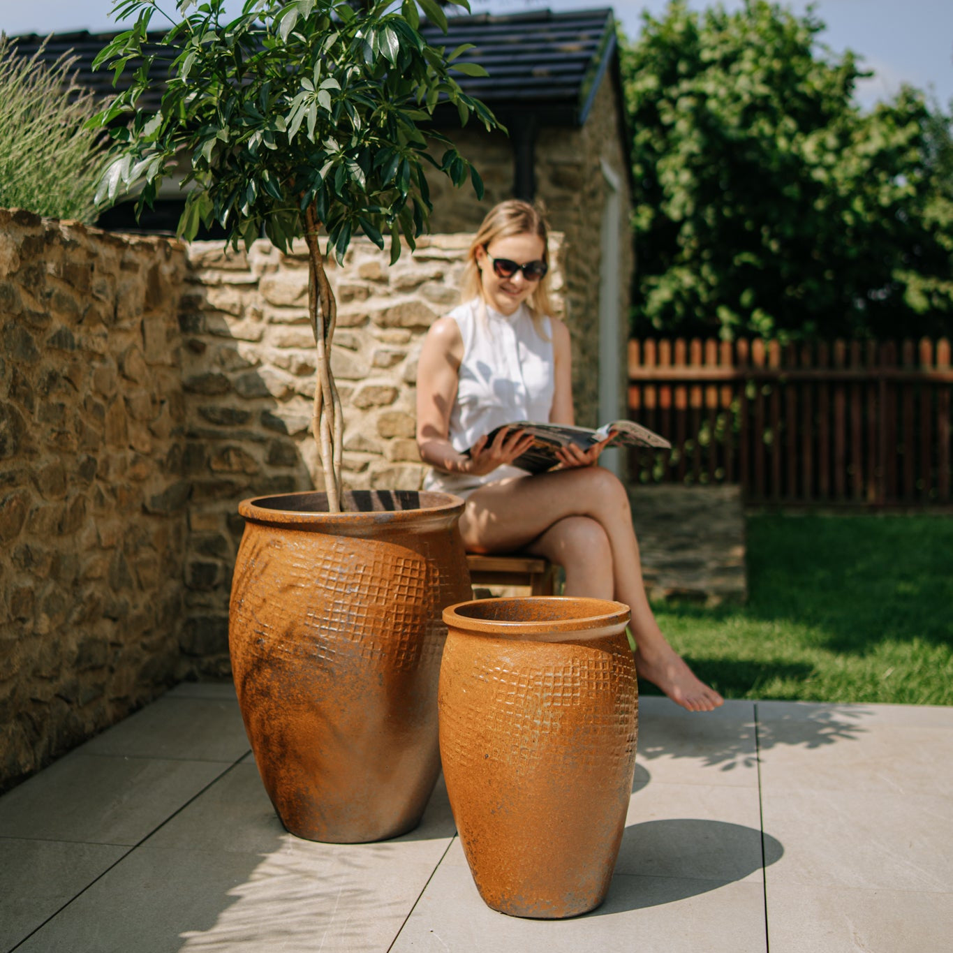 Keramicky kvetinac Poseidon - Antická hrdza