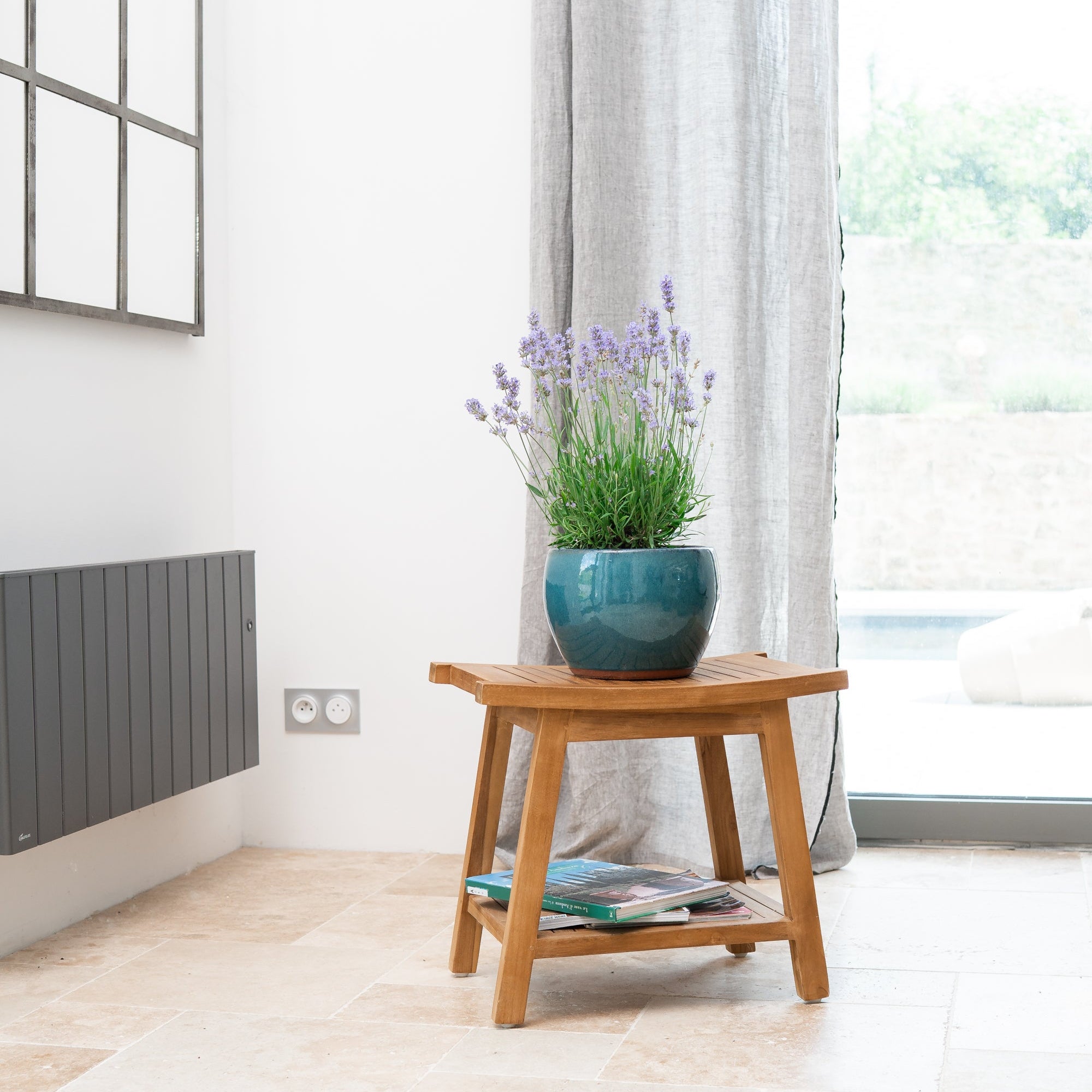 Keramicky kvetináč Romulus - Azúrovo modrá