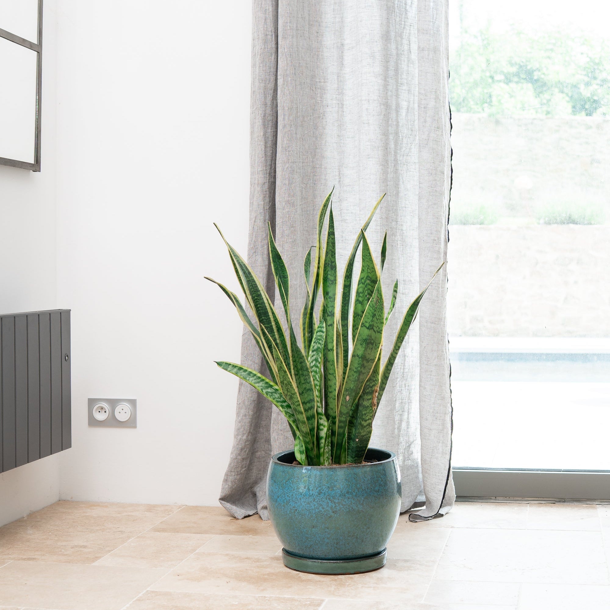 Keramicky kvetináč Romulus - Oceľovo modrá