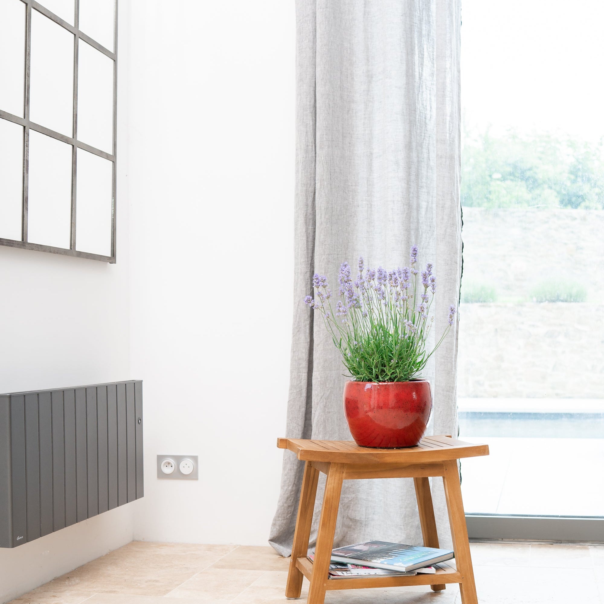 Keramicky kvetináč Romulus - Tropická červená