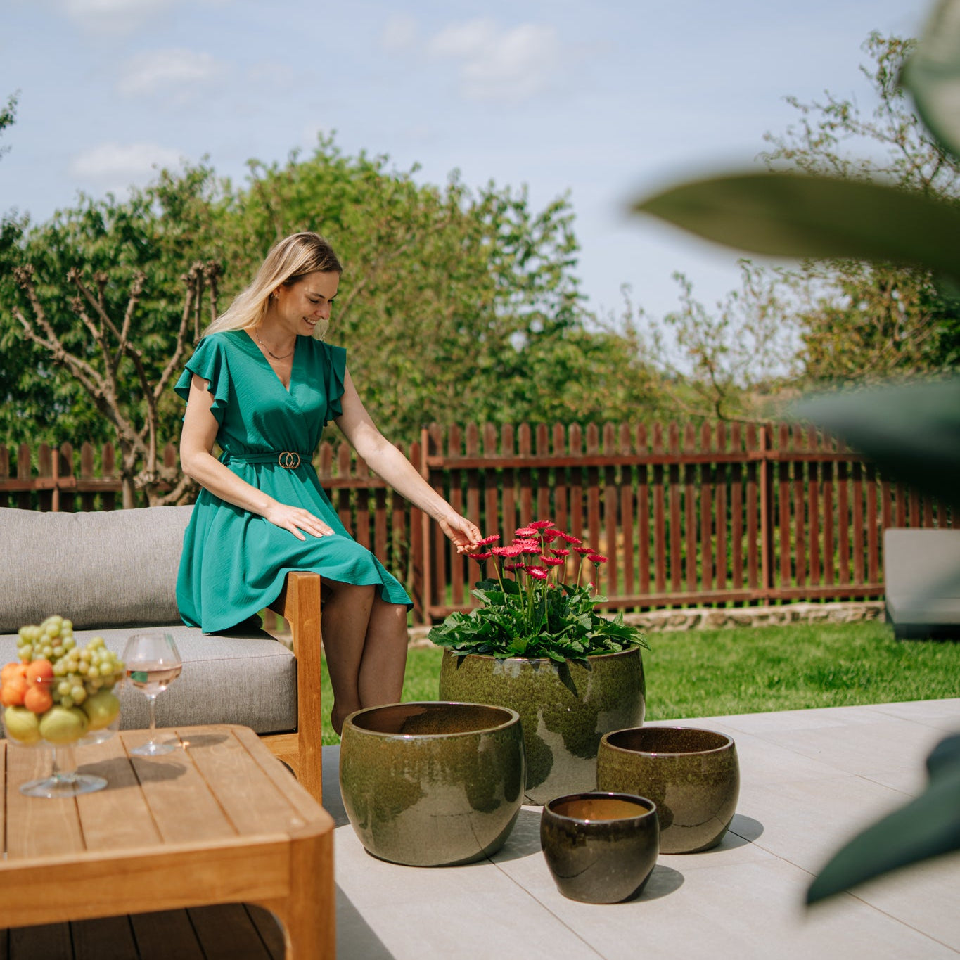 Keramicky kvetináč Romulus - Tropická zelená