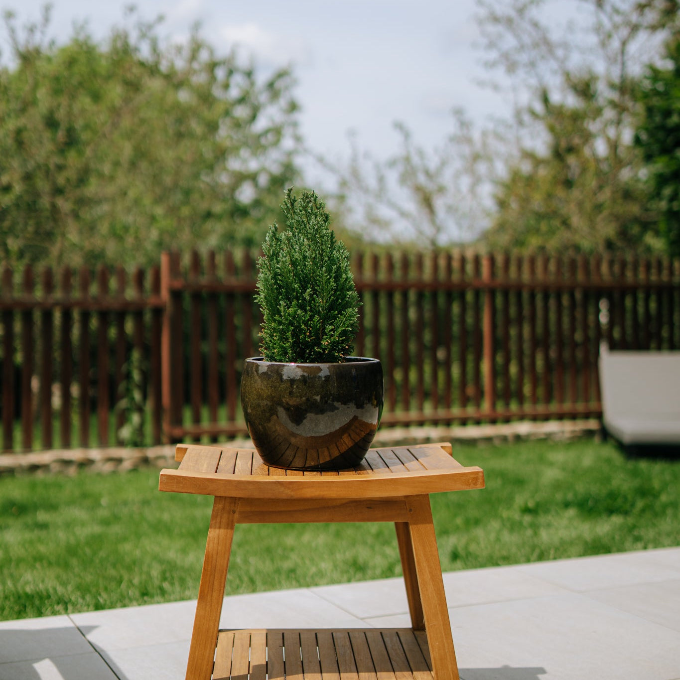 Keramicky kvetináč Romulus - Tropická zelená