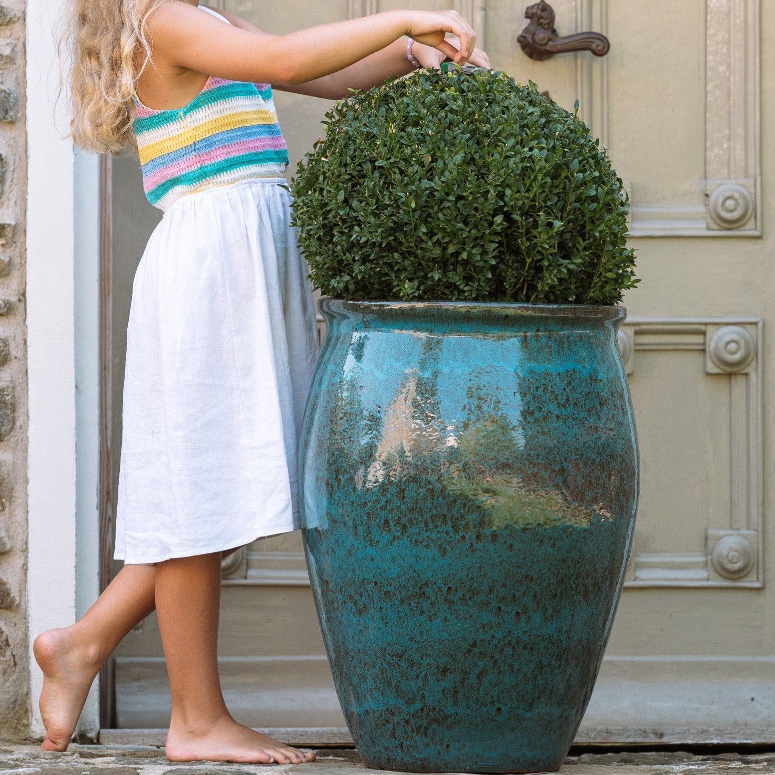 Keramický kvetináč BACCHUS – Oceľovo modrá