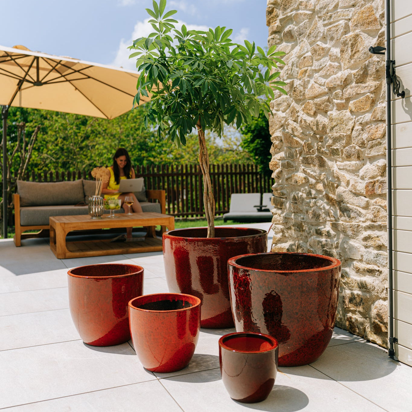 Keramický kvetináč LANCELOT - Tropická červená