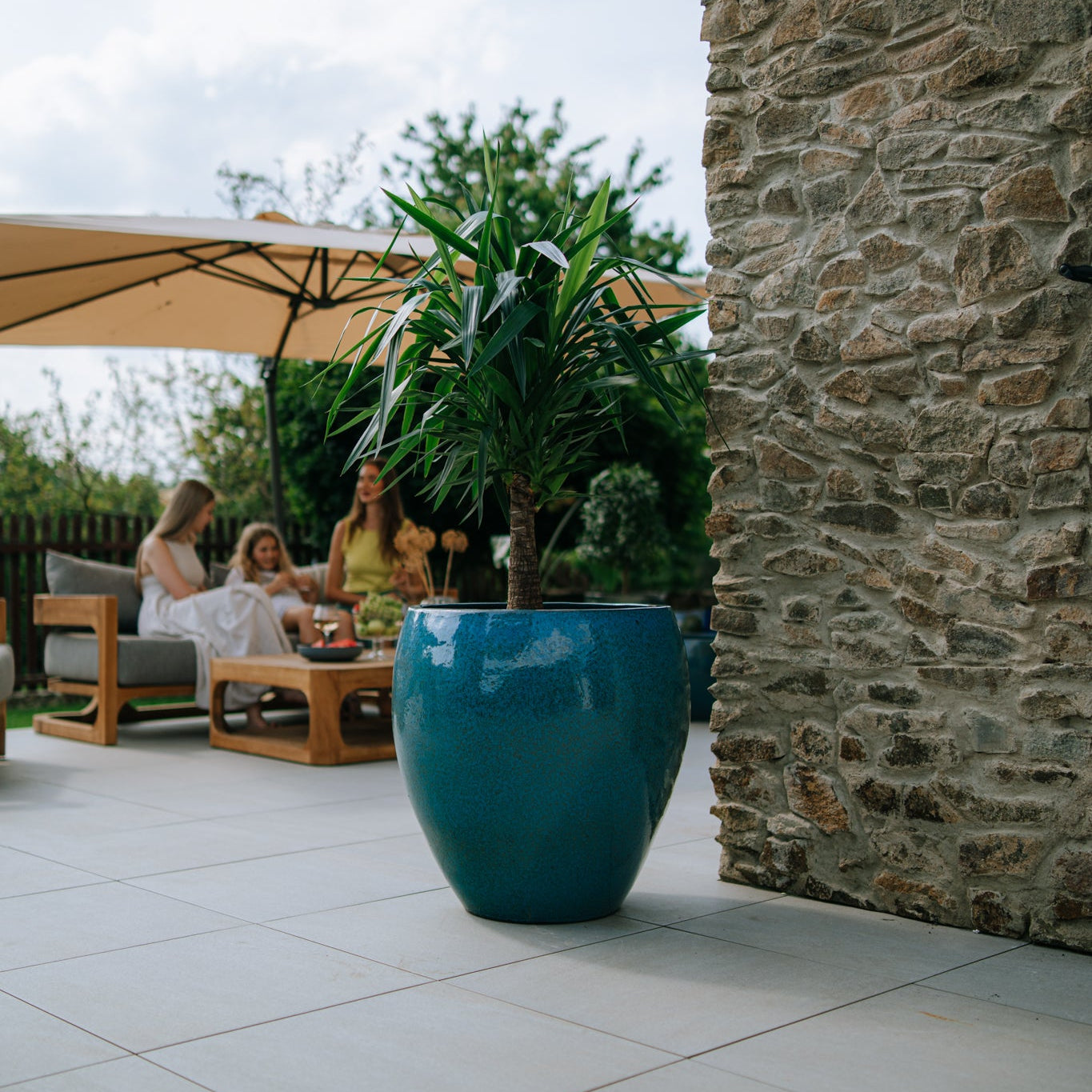 Keramický kvetináč LAFONTAINE - Oceľovo modrá