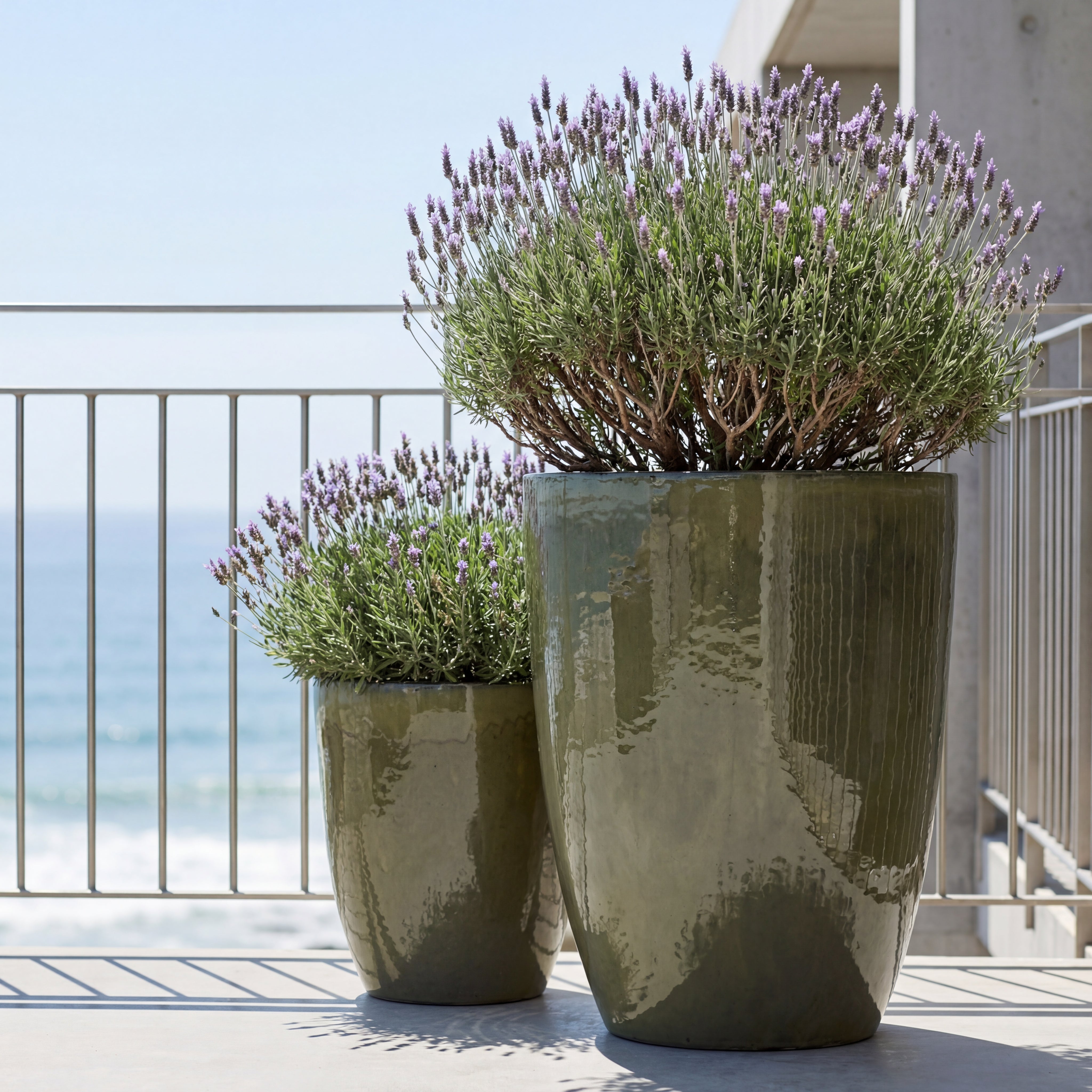 Keramický květináč MAZARIN - doplňující náhled