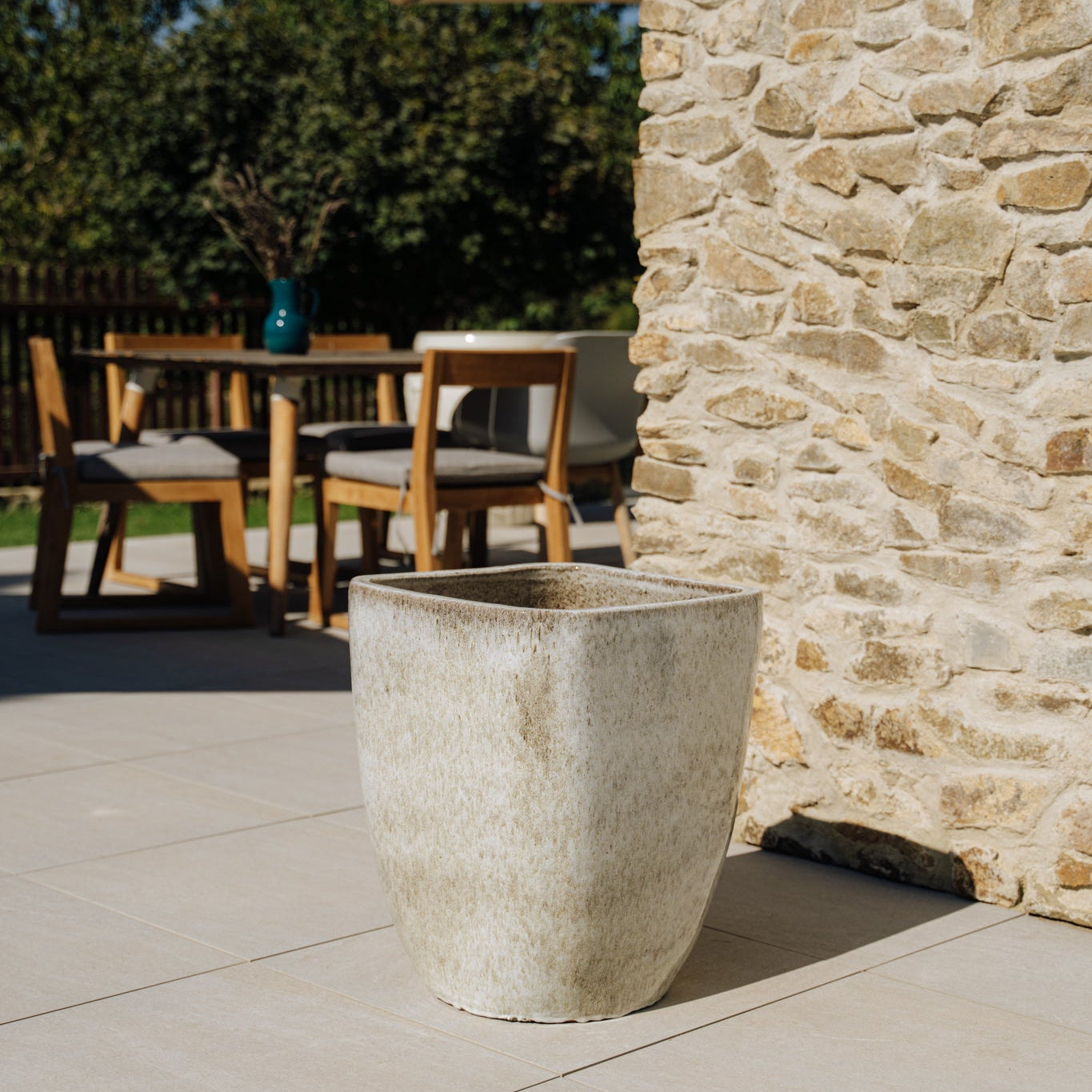 Keramický květináč VAUBAN - Tygrovaná bílá - Provencelia.cz