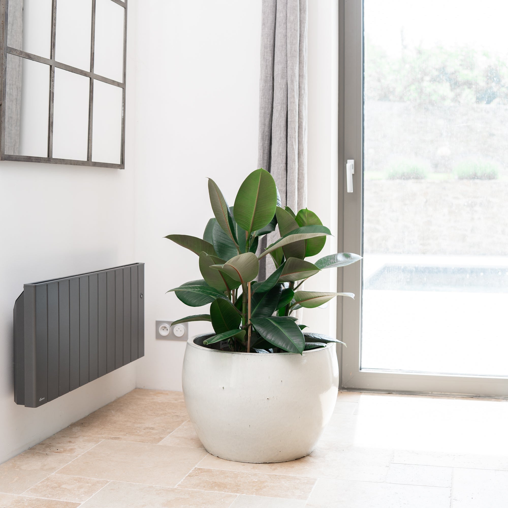 Keramicky kvetináč Romulus - Krémová