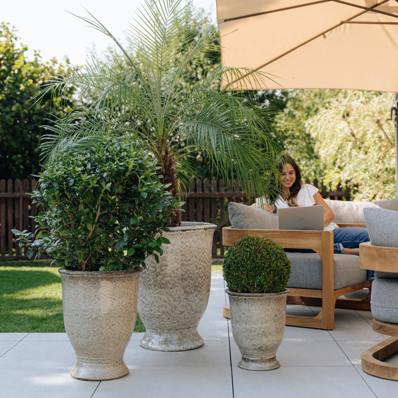 keramicky kvetinac arthur bily - Provencelia.cz