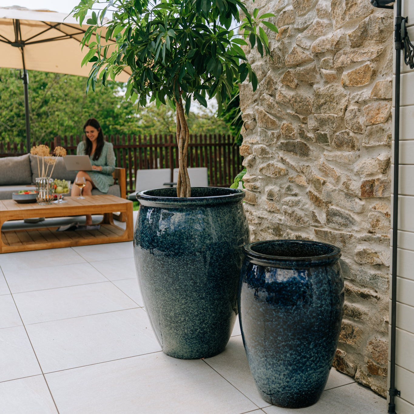 Keramický kvetináč BACCHUS – Ľadovo modrá