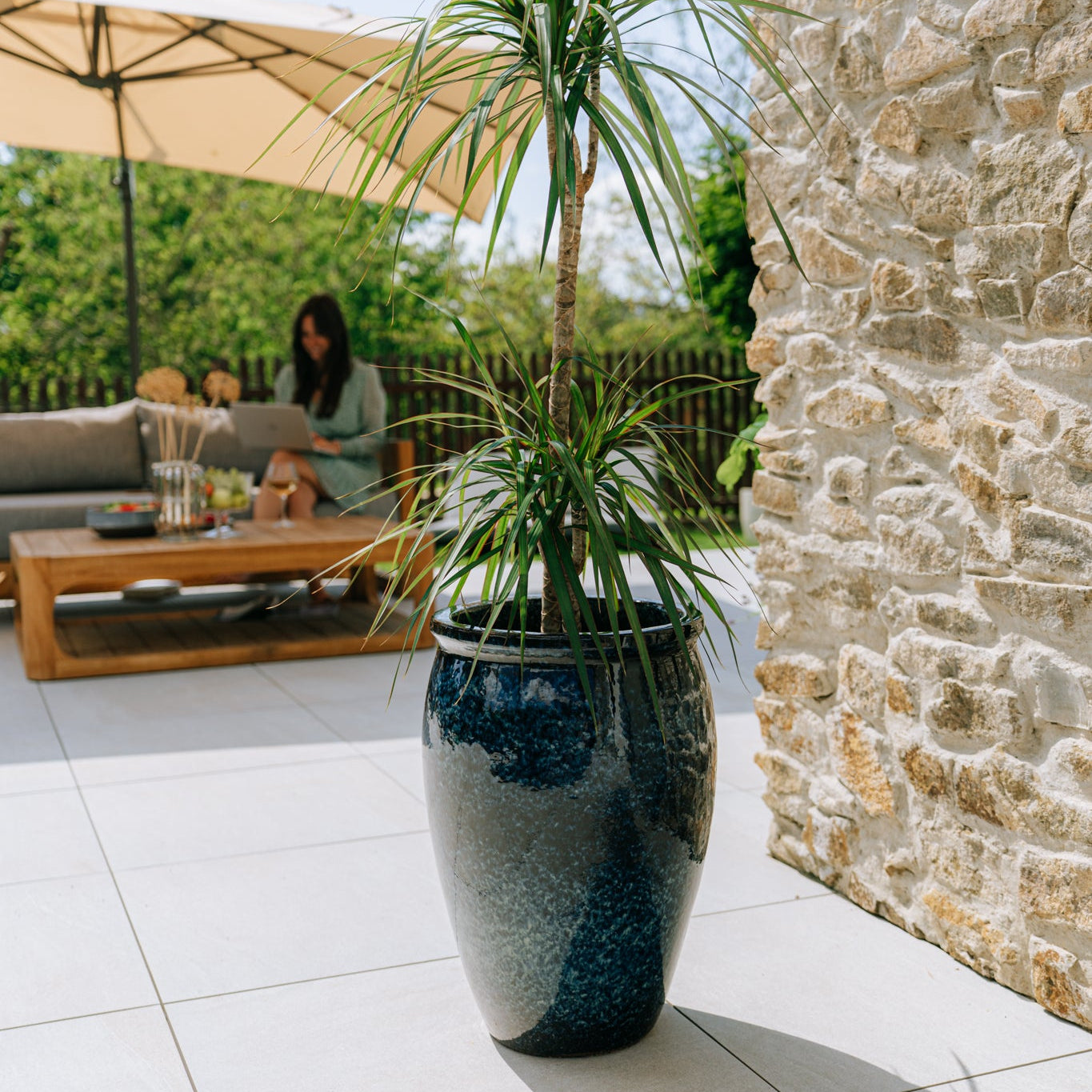 Keramický kvetináč BACCHUS – Ľadovo modrá