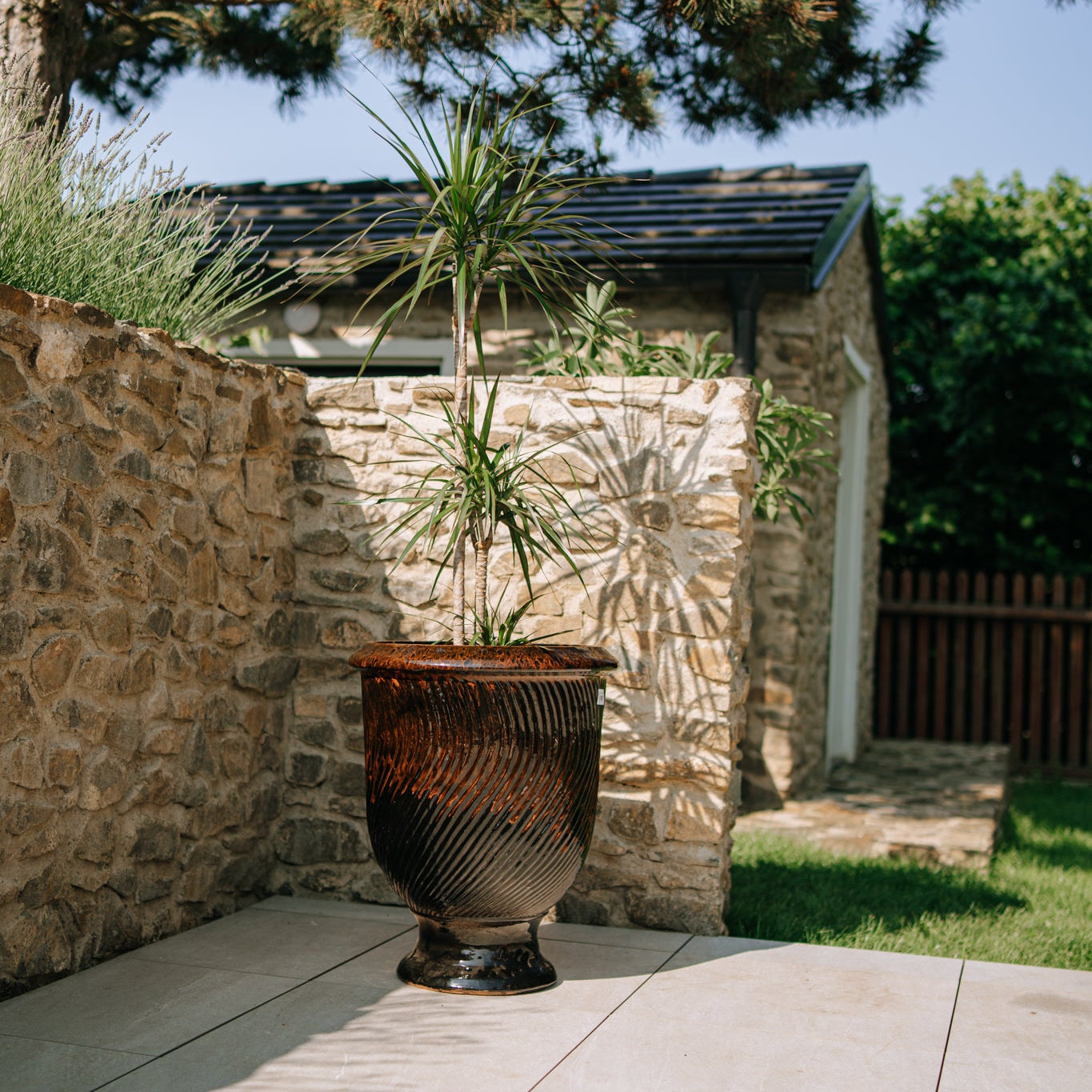 Keramický kvetináč Morgane - Oranžovo čierna