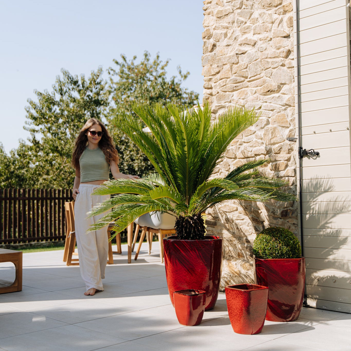 Provencelia kvetináč VAUBAN tropická červená – glazovaná terakota, štýl Anduze