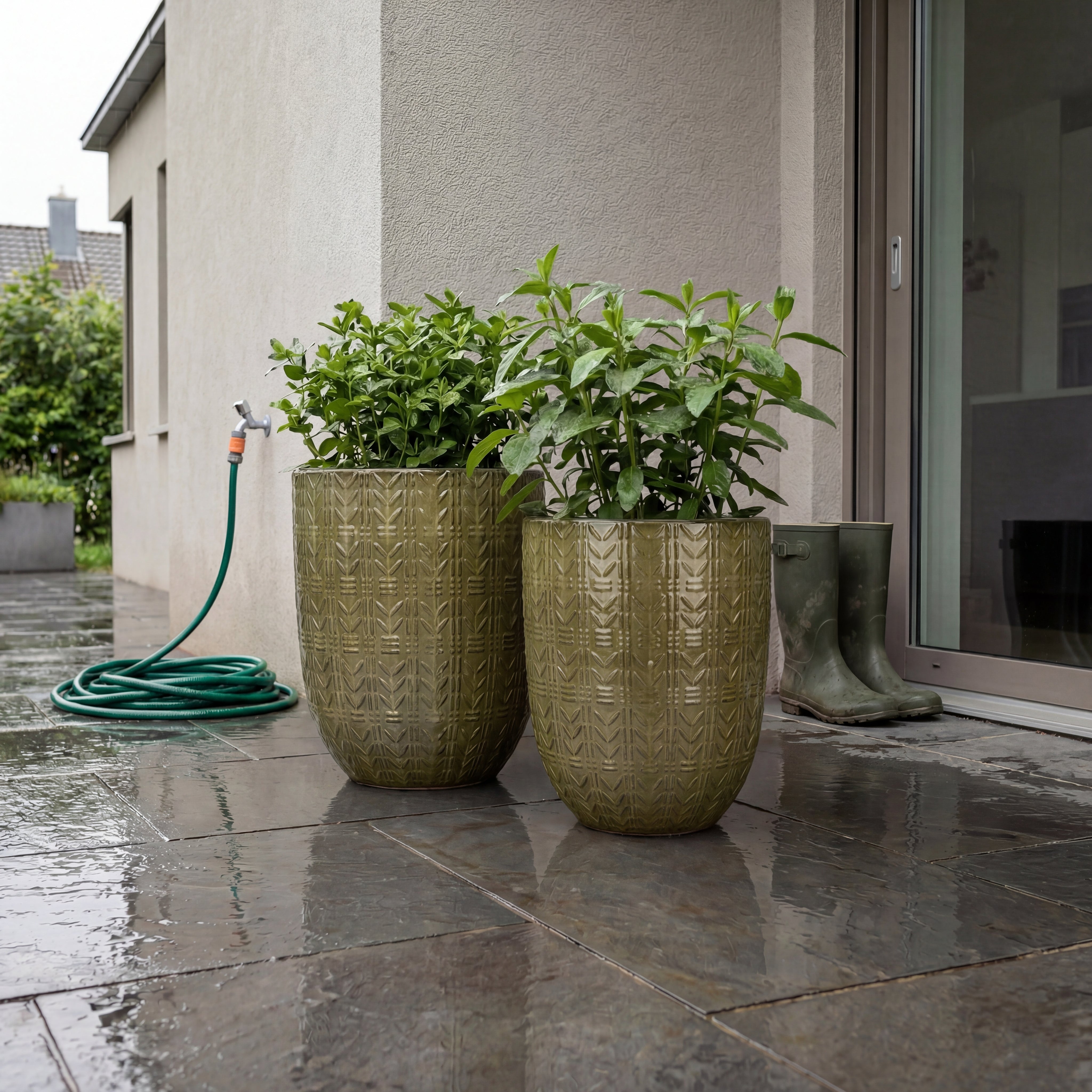 Keramicky květináč Mercure - Olivově zelená