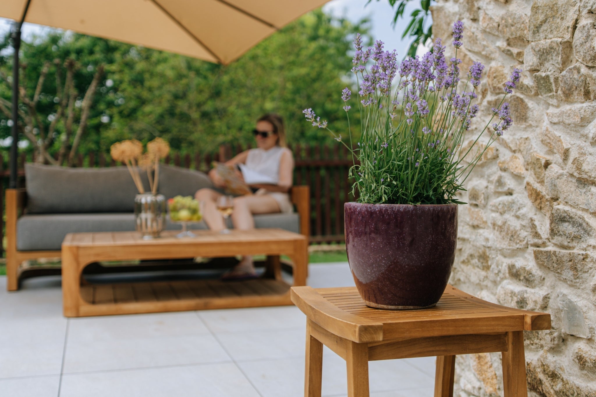 Květináče na balkon: Jak vytvořit zelenou oázu i na malém prostoru