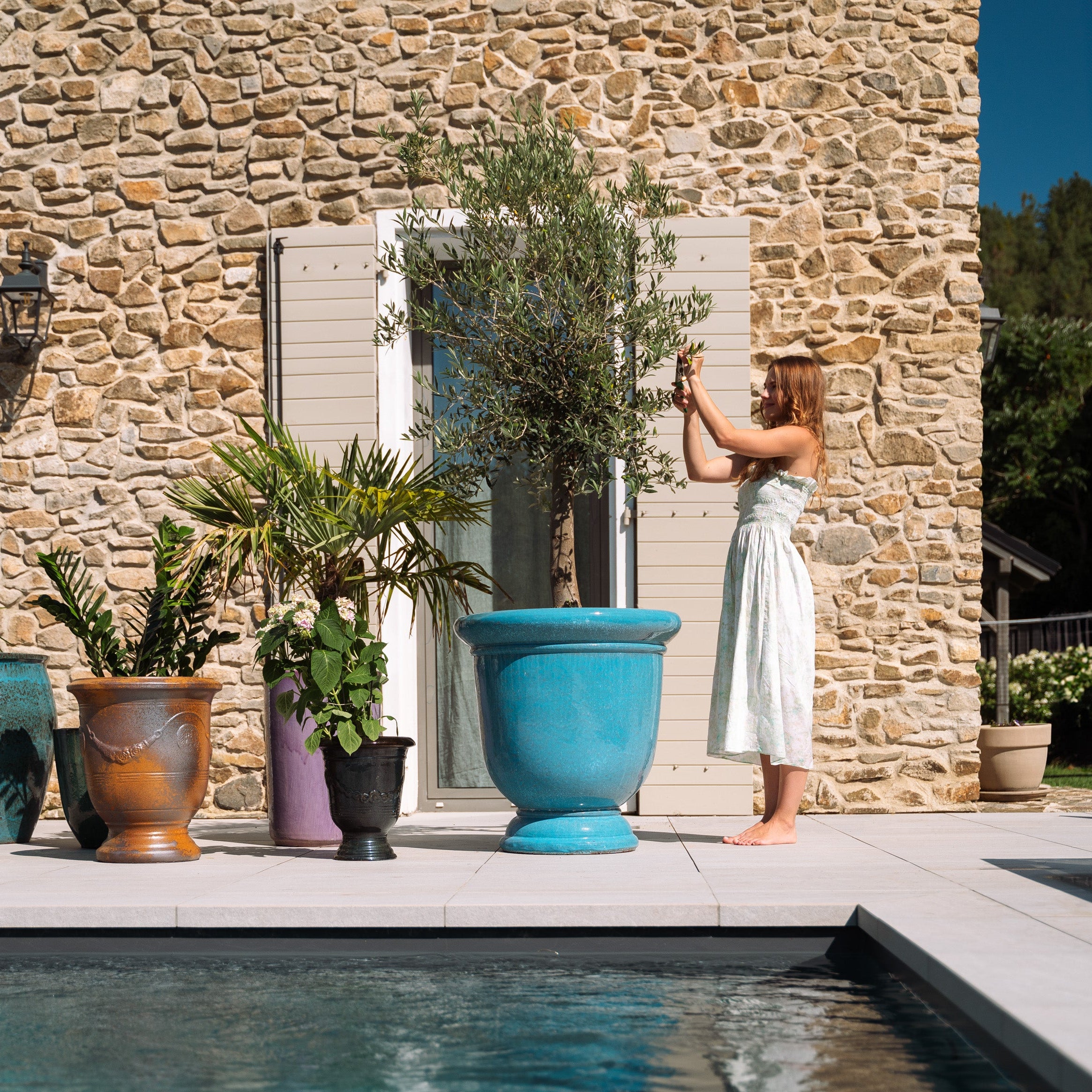 Veľký kramický kvetináč Titan - Oceľovo modrá.