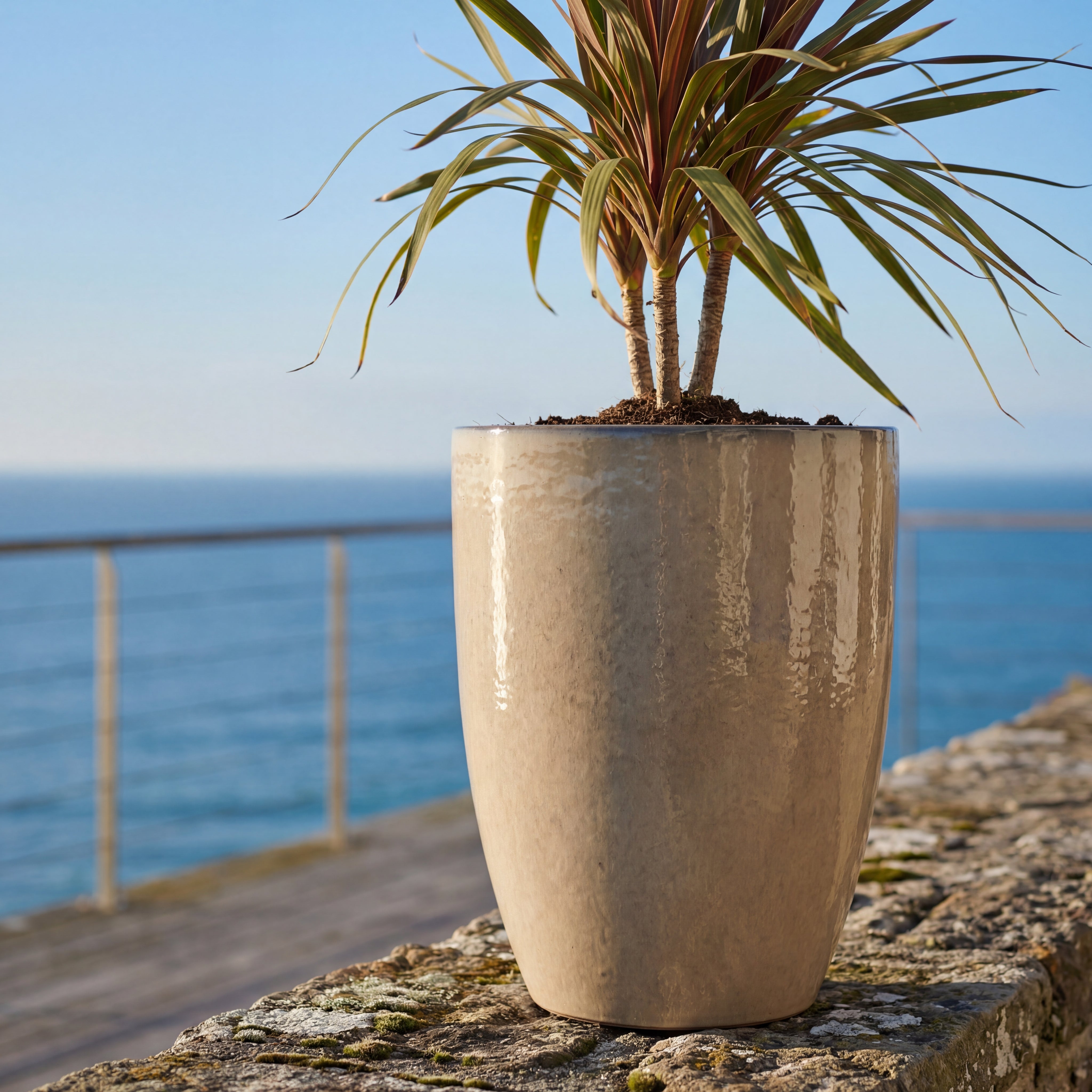 Stylový keramický květináč MAZARIN v interiéru