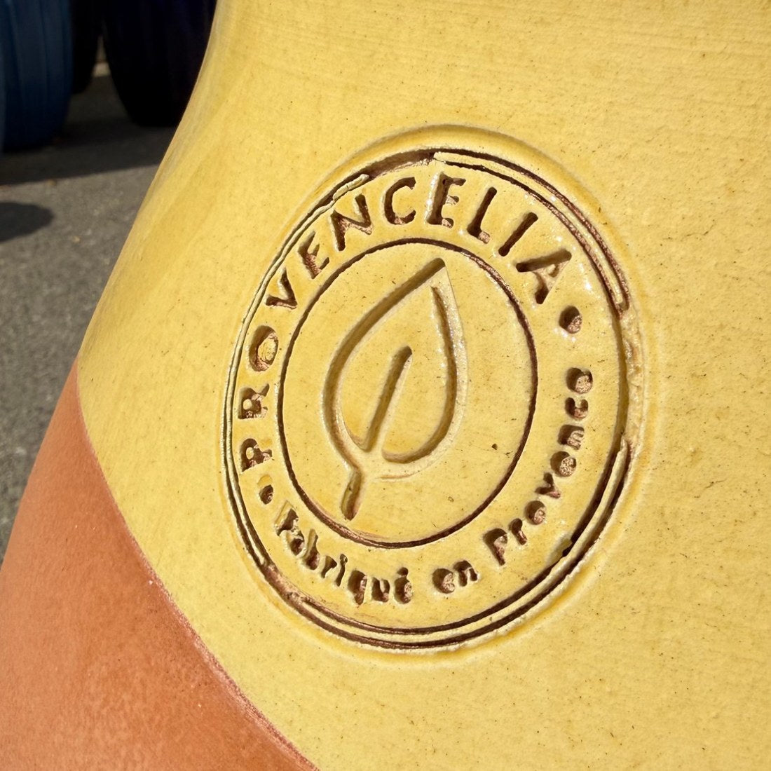 Razený medailón Provencelia — Fabriqué en Provence